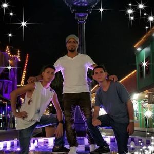 Meet your Posher, Casey